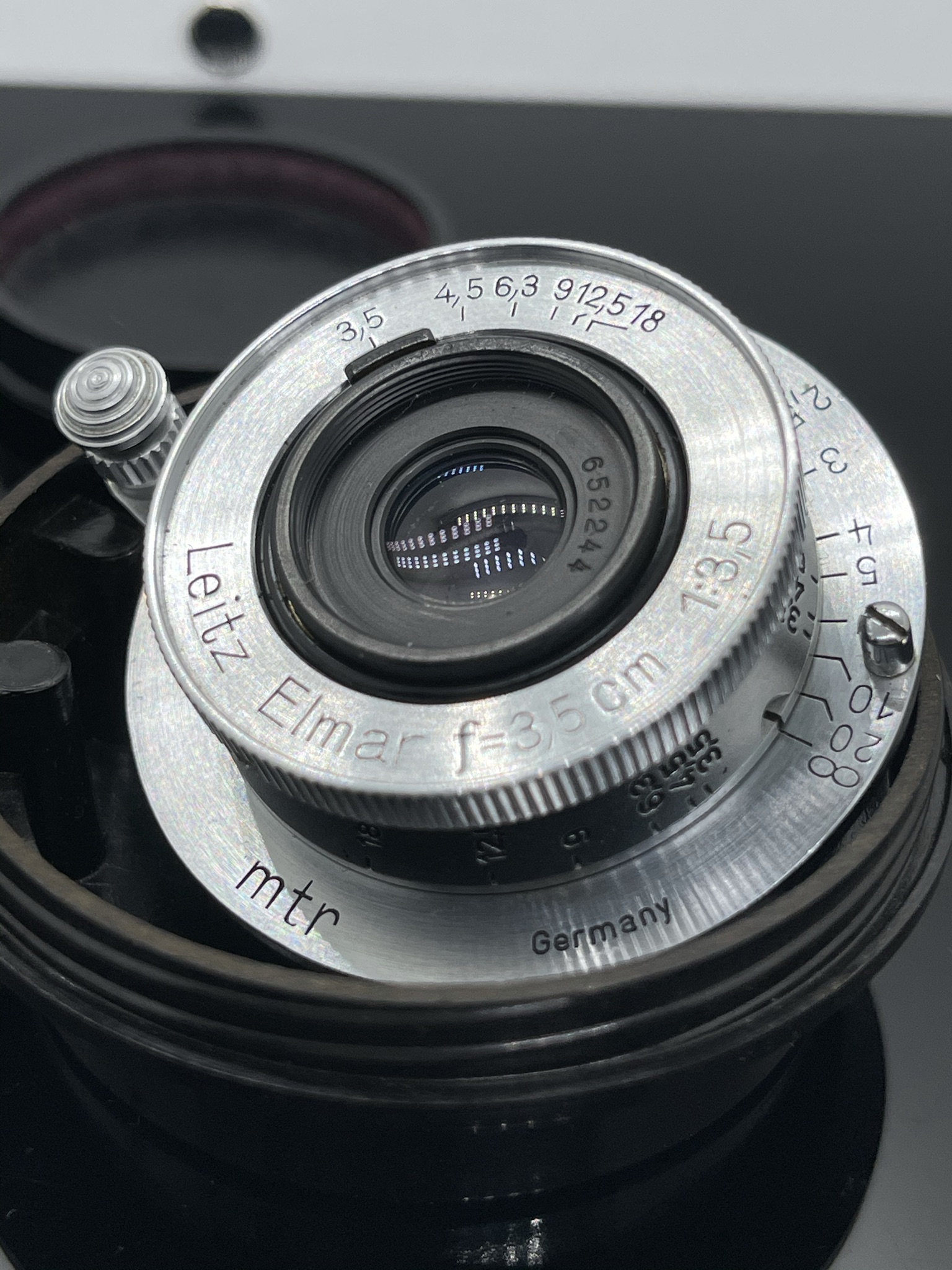 SOLD) Leica 35mm f3.5 Elmar (coated) – SH Cameras Co Ltd